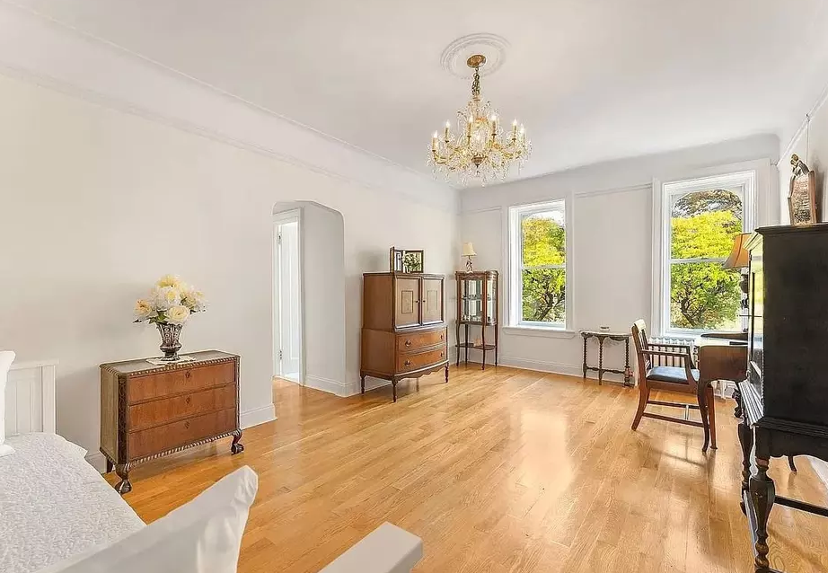 811 Walton Ave, Bronx, NY 10451